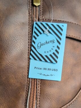 Gucheng Brown Leather Boots with Zip Detail